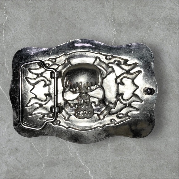 Skull Biker Changeable Belt Buckle~Chain Link Skull Flames W/Black Enamel Accent - Picture 3 of 3